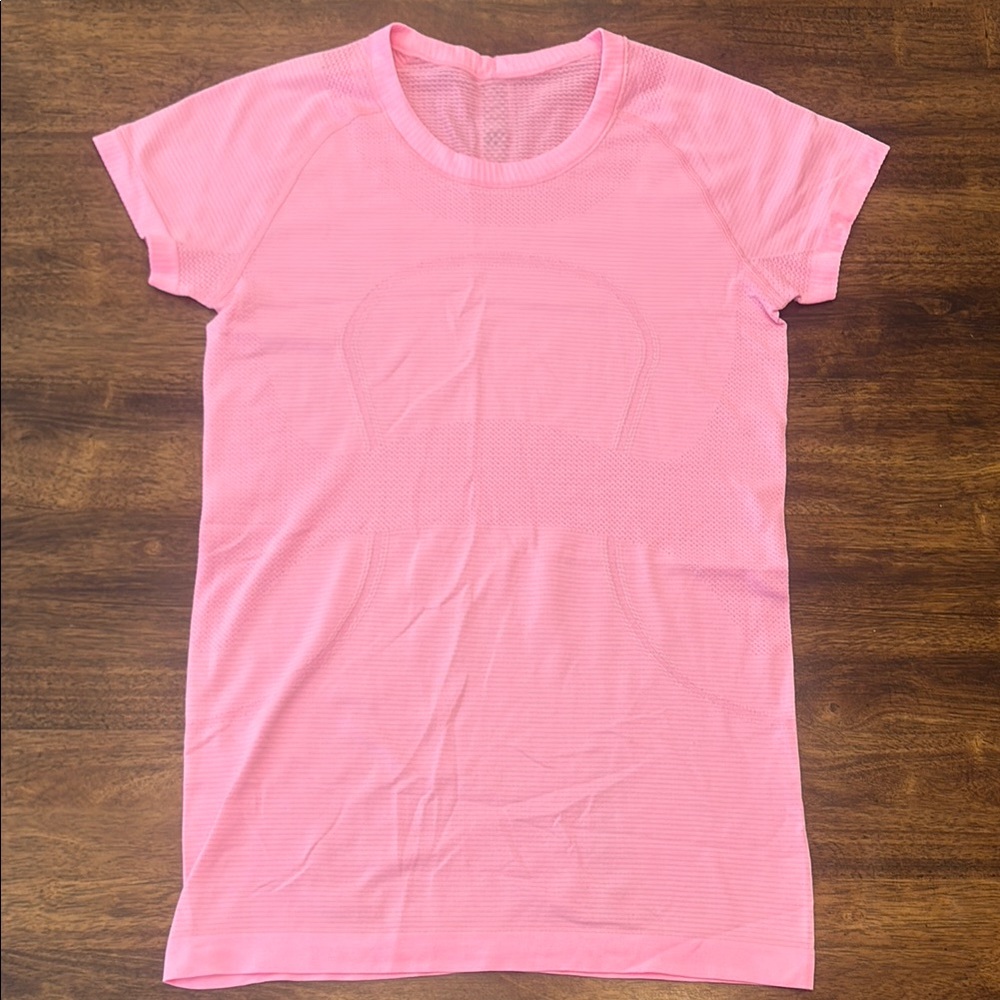 Lululemon Athletica Pink Fitted Short Sleeve T-Shirt